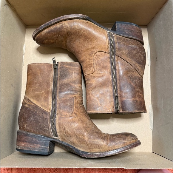 Freebird by Steven Austin Boots - Picture 1 of 5